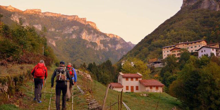 ČO JE NORDIC WALKING?