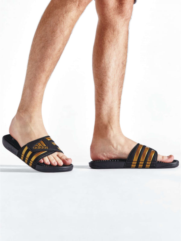 ADIDAS Pánske šľapky ADISSAGE EG6517 CoreBlack/CoreGold/CoreBlack UK - 12-2