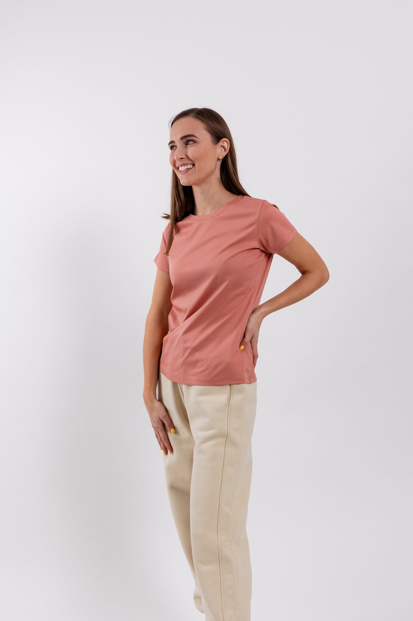 Dámske tričko s okrúhlym výstrihom Be Lenka Essentials - Salmon Pink